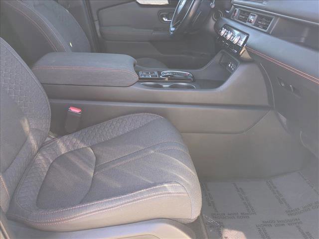 Used 2023 Honda Pilot Sport image 21