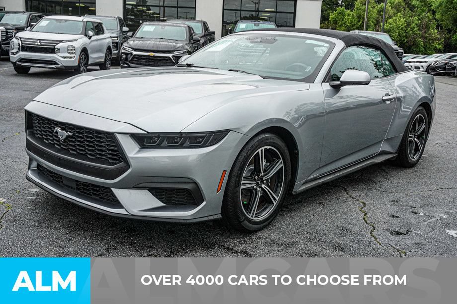 Used 2025 Ford Mustang Premium RWD image 2