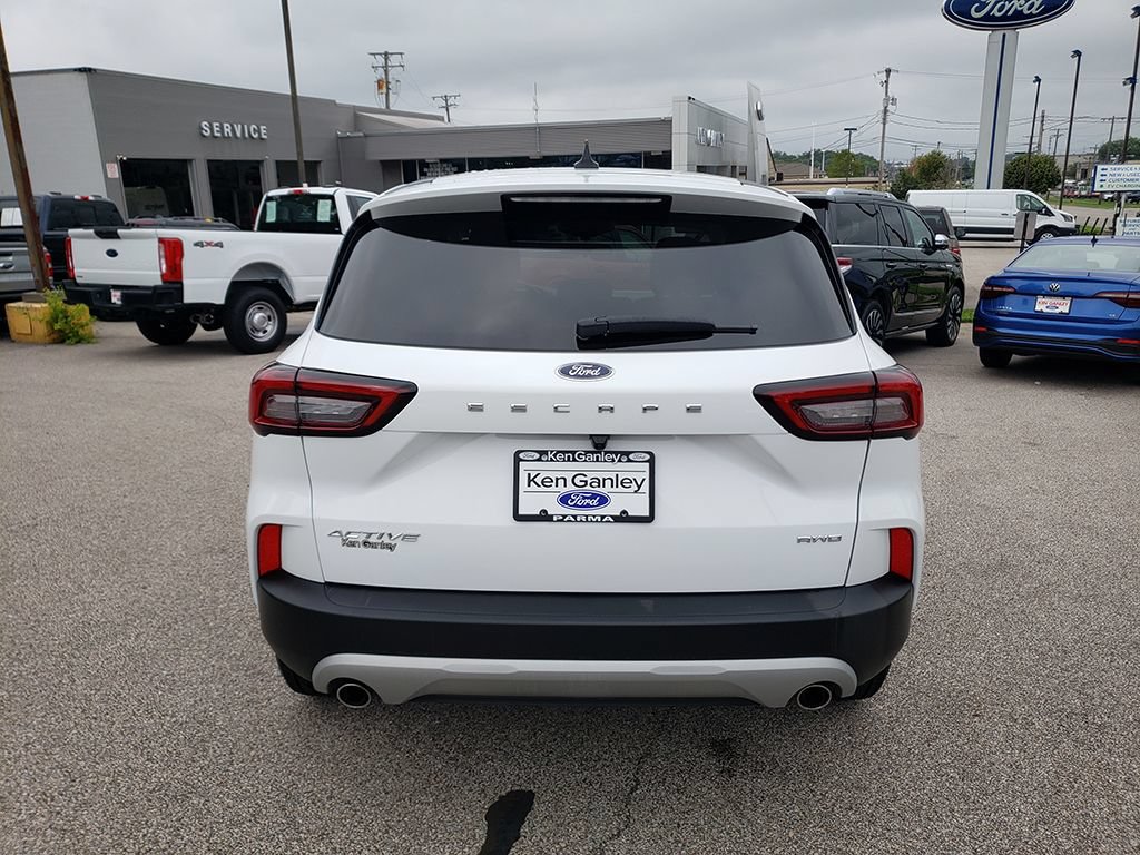 Certified 2023 Ford Escape Active AWD/4WD image 6