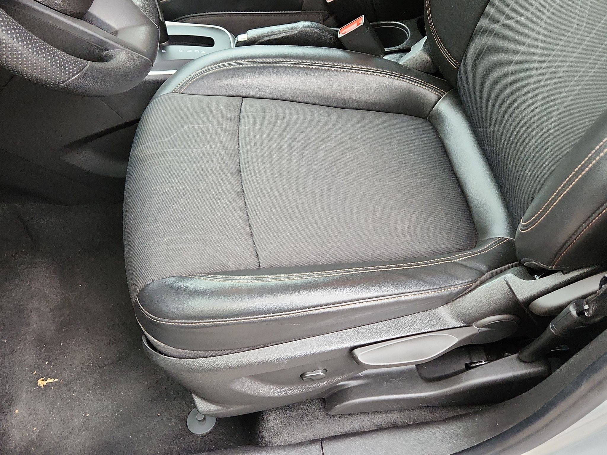 Used 2021 Chevrolet Trax LT AWD/4WD image 7