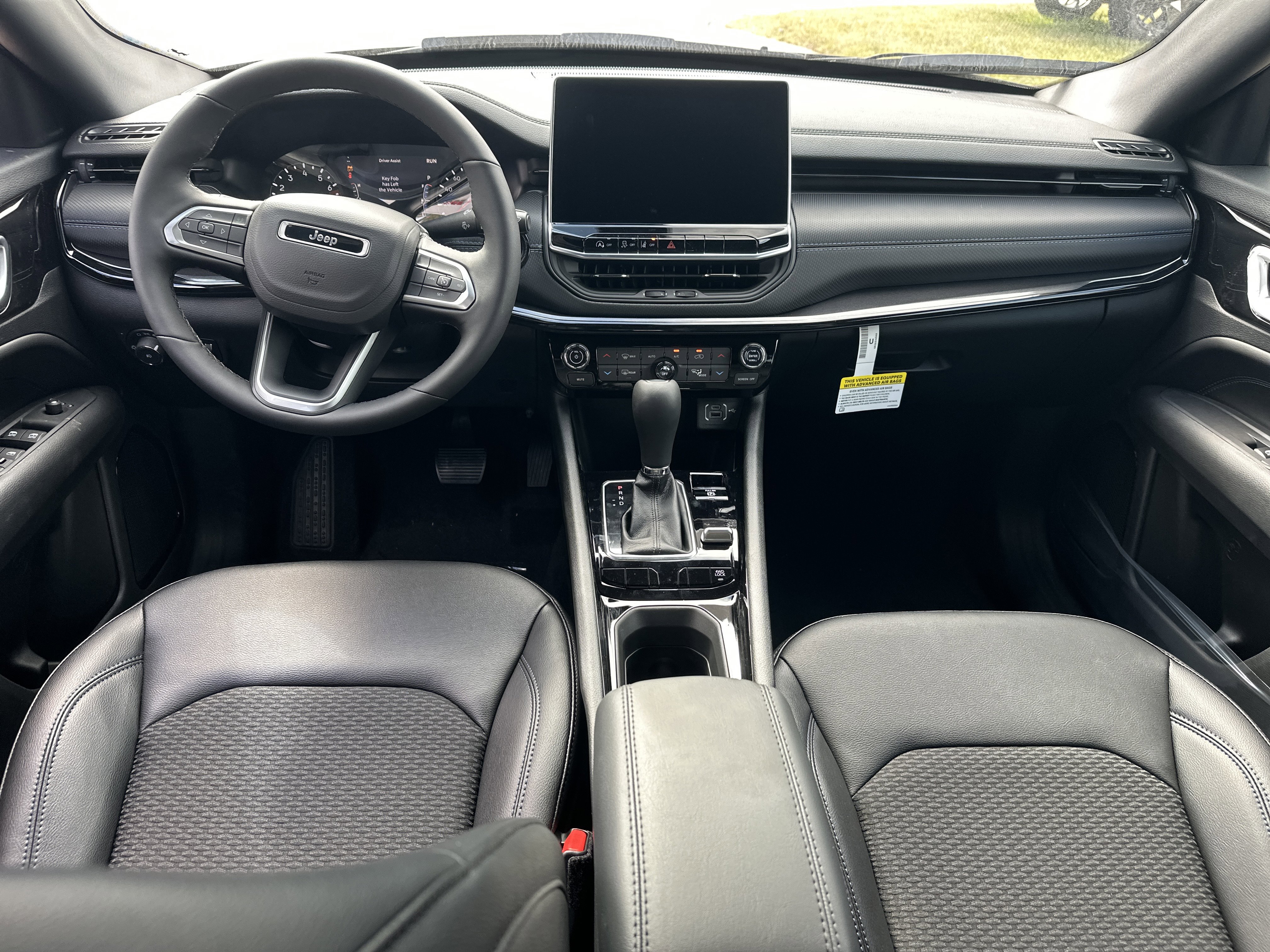 New 2026 Jeep Compass Latitude image 15