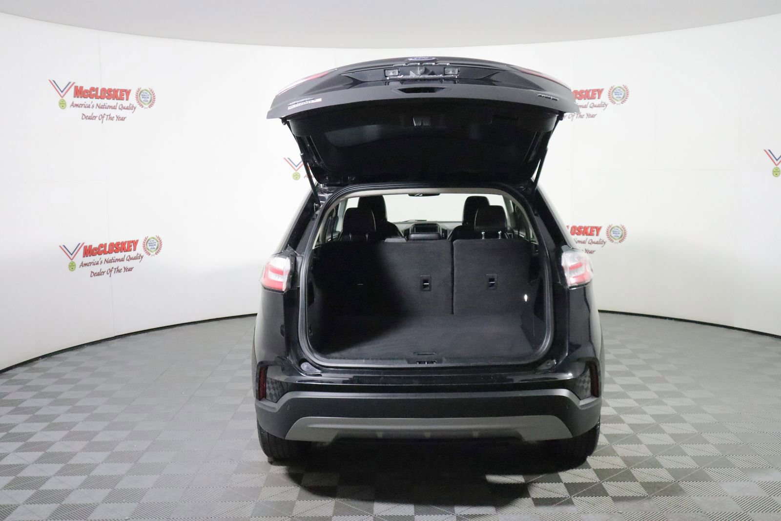 Used 2024 Ford Edge SEL image 9