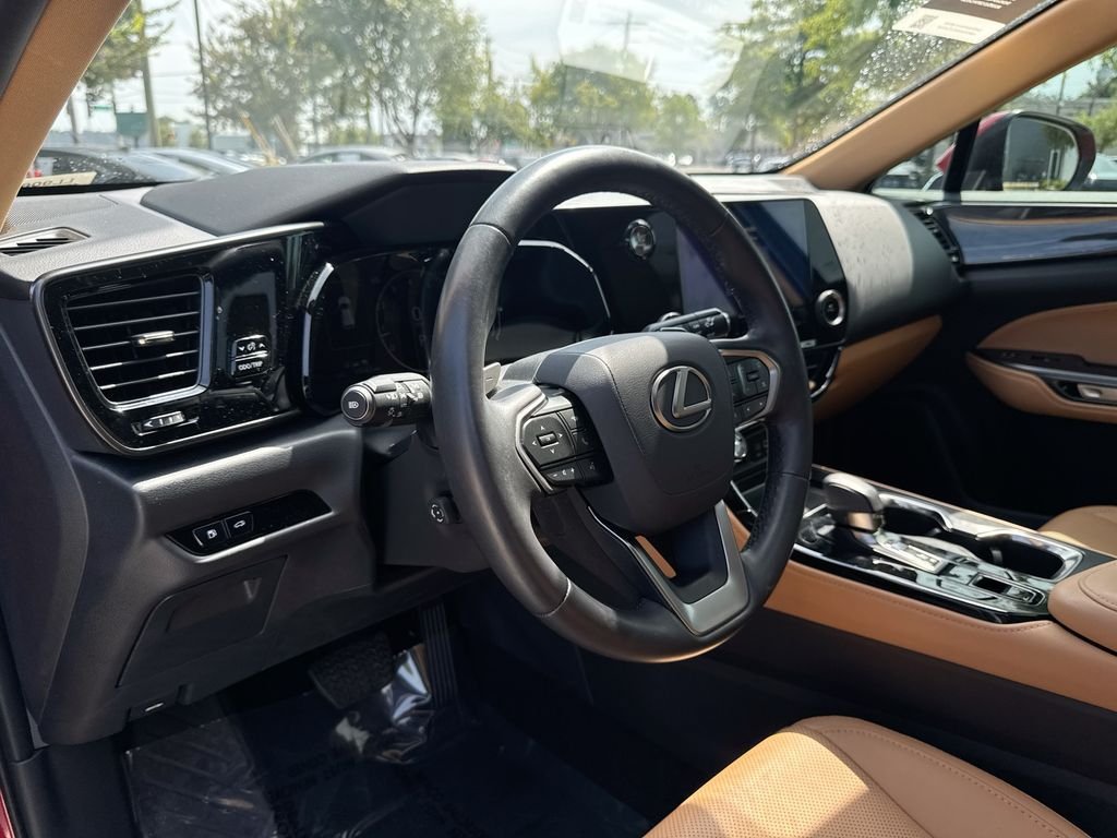 Used 2025 Lexus NX 250 FWD w/ Towing Package (2000 Lbs) image 20