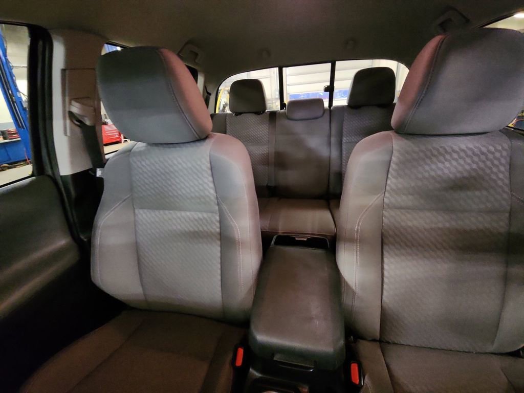 Used 2023 Toyota Tacoma SR image 33