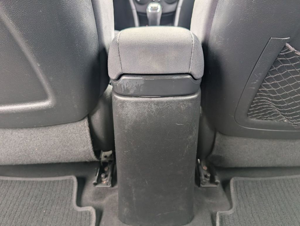 Used 2013 Hyundai Accent SE image 36