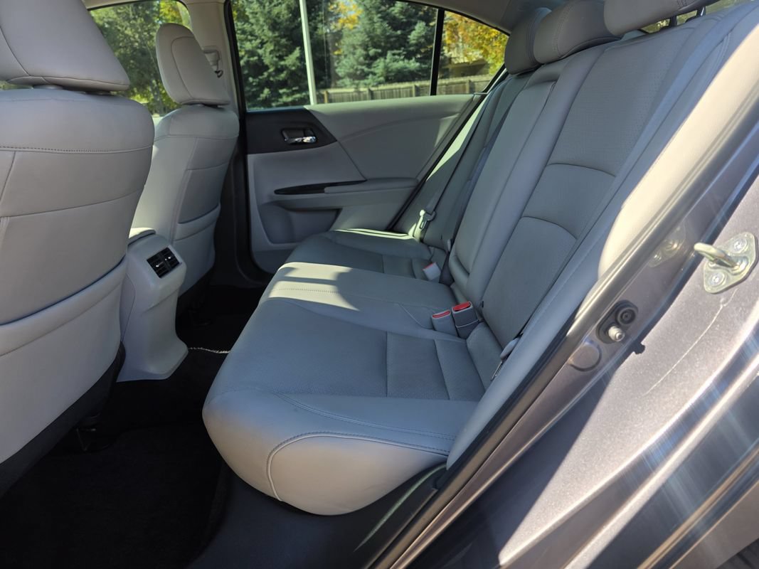 Used 2017 Honda Accord EX-L image 15