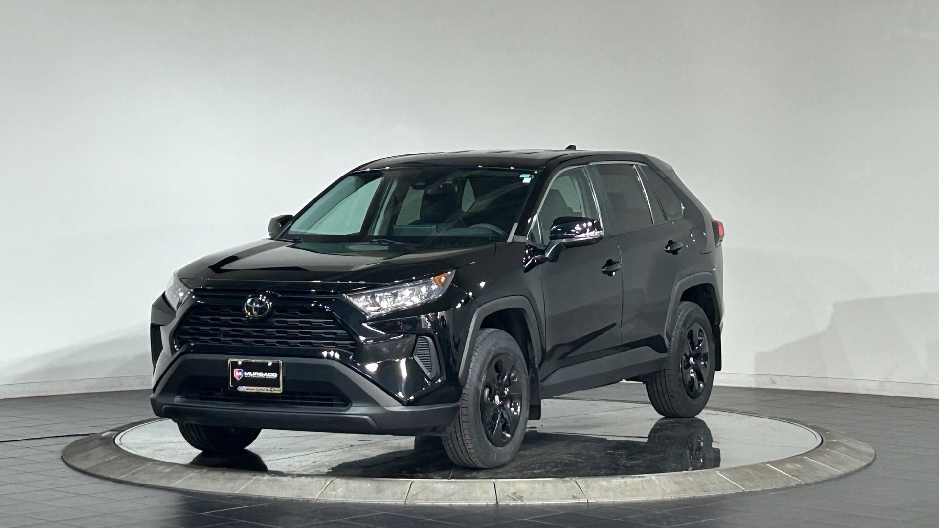 Used 2022 Toyota RAV4 LE AWD/4WD image 5