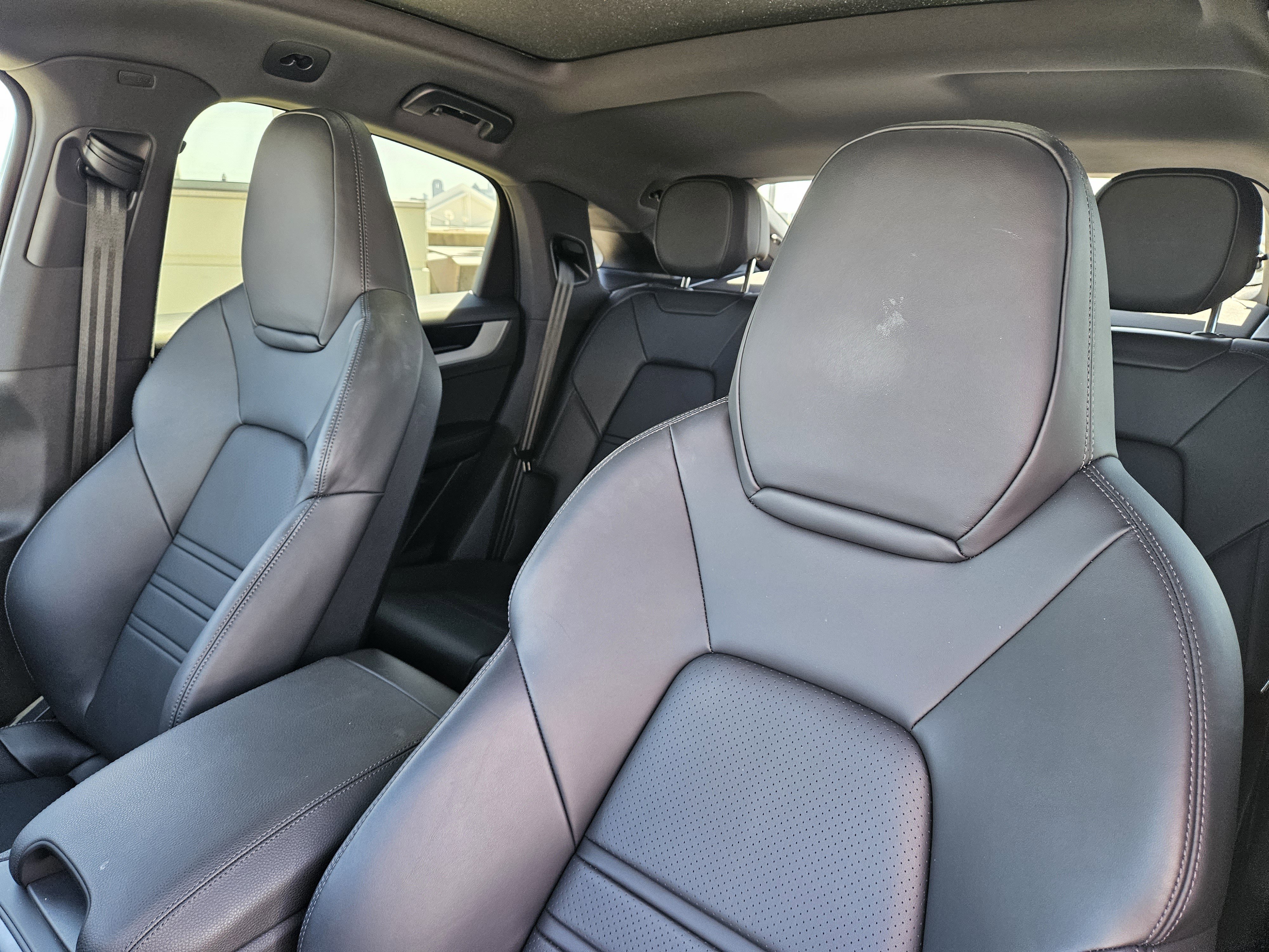 Used 2026 Porsche Cayenne image 6