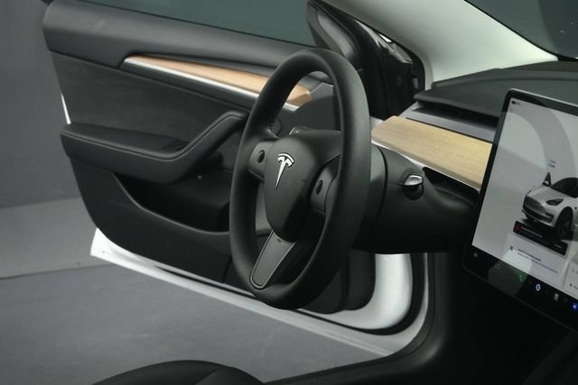 Used 2023 Tesla Model 3 Standard Range RWD image 56