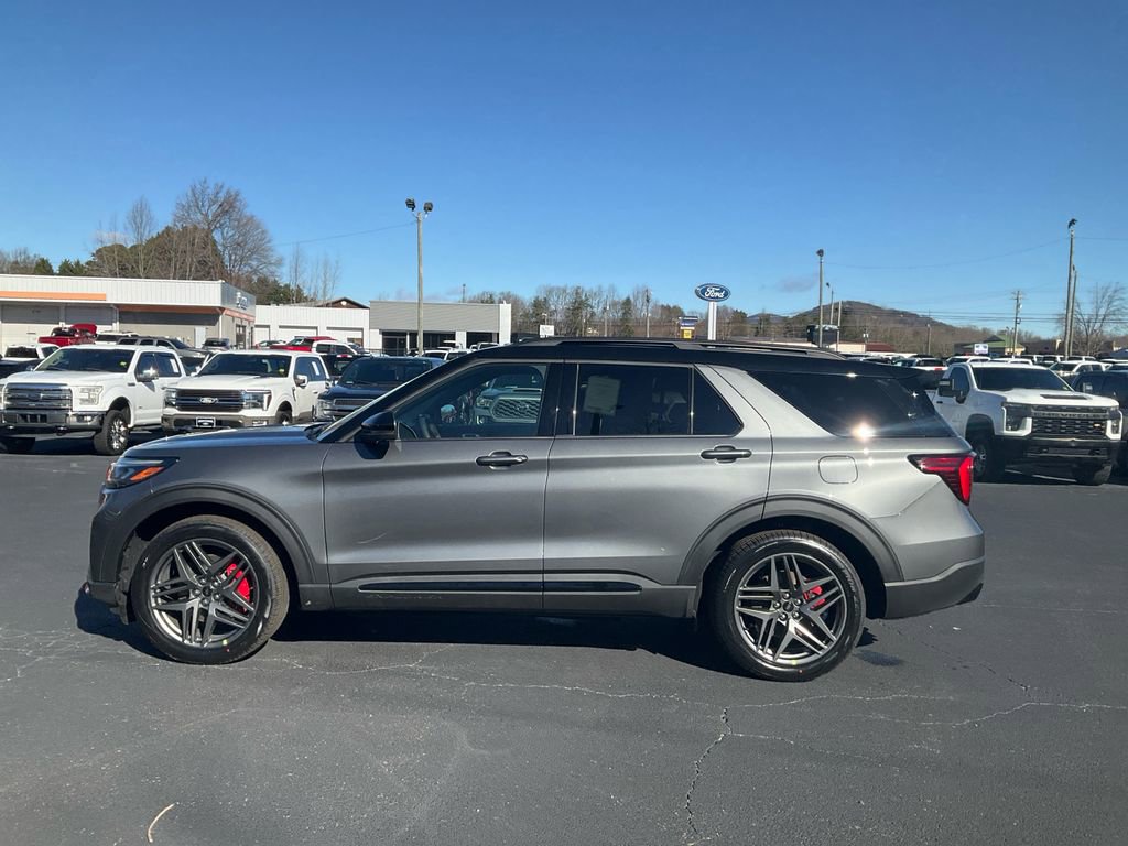 New 2026 Ford Explorer ST image 8