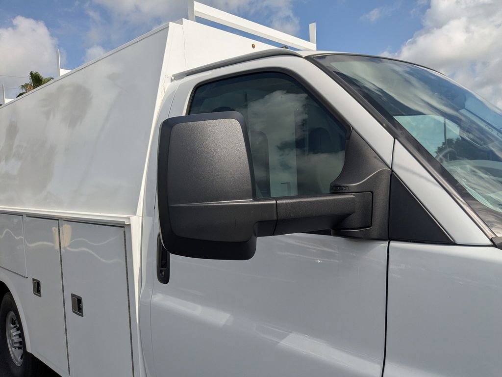 New 2025 Chevrolet Express 3500 w/ Power Convenience Package image 12