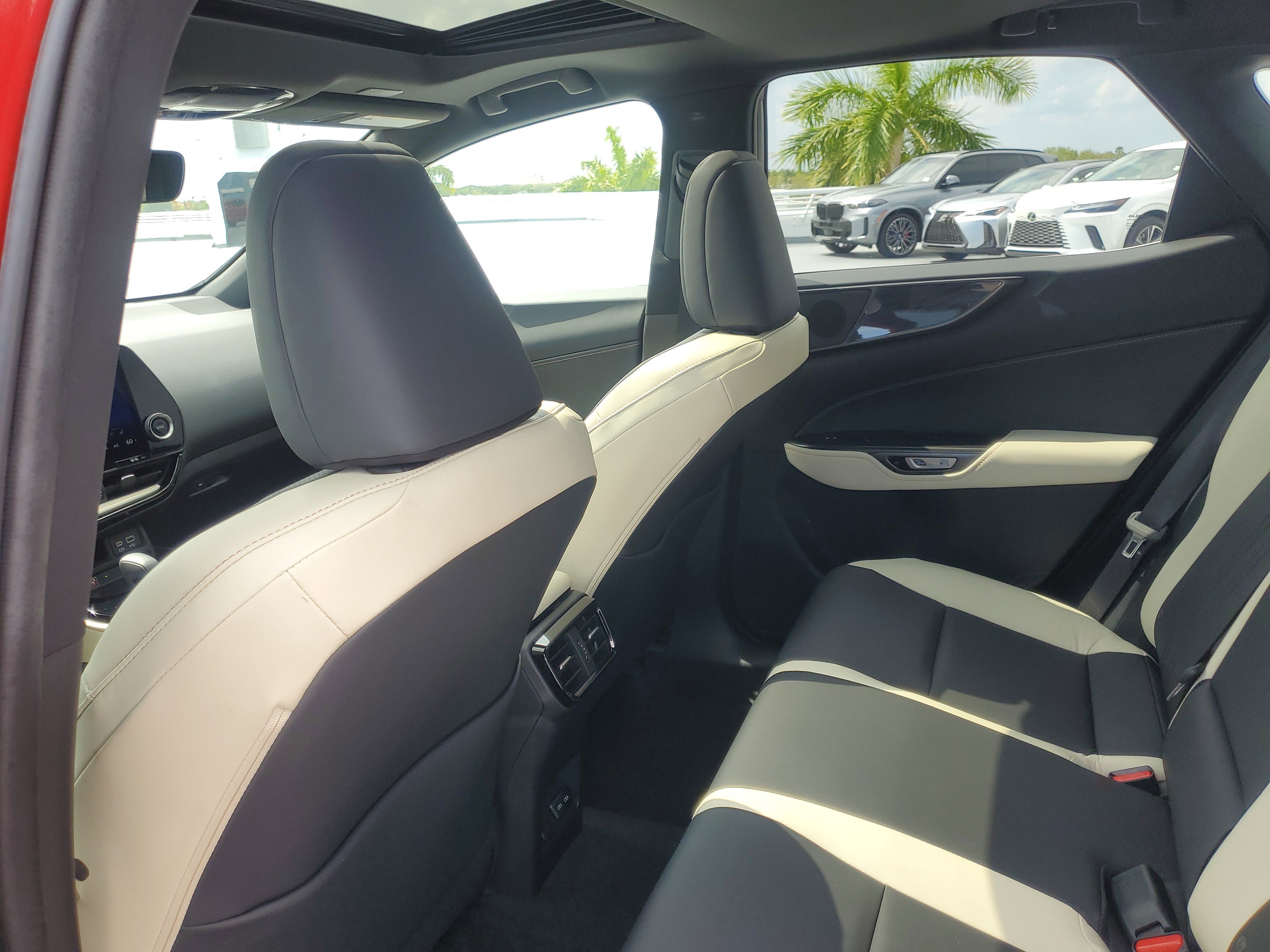Used 2023 Lexus NX 350 AWD image 12