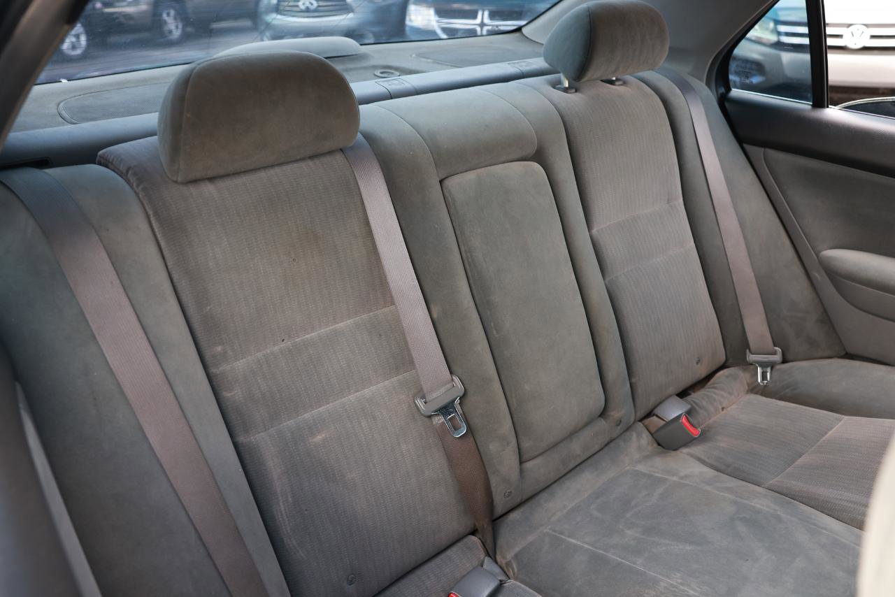 Used 2004 Honda Accord LX image 14