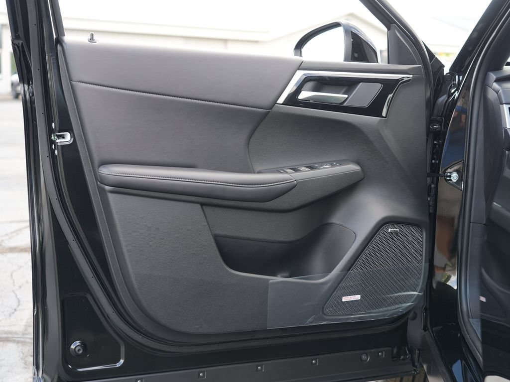New 2026 Mitsubishi Outlander LE AWD/4WD image 14