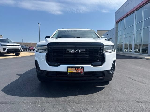 Used 2023 GMC Acadia SLE w/ Driver Convenience Package FWD image 2