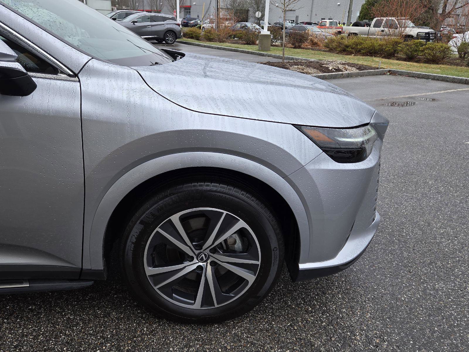 Used 2025 Lexus RX 350 Premium w/ Accessory Package image 13