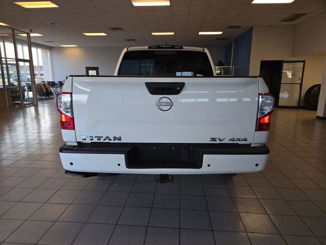 Used 2024 Nissan Titan SV w/ Accessory Utility Package AWD/4WD image 6