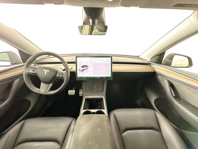 Used 2023 Tesla Model Y Performance image 3