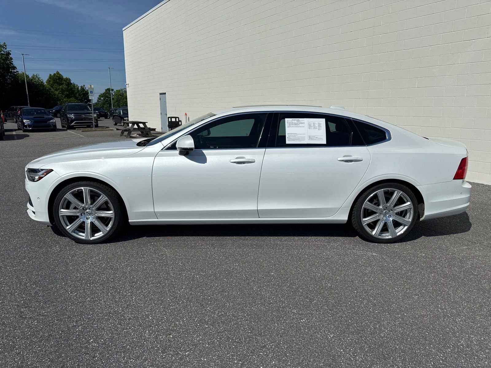 Used 2018 Volvo S90 T6 Momentum w/ Convenience Package AWD/4WD image 4