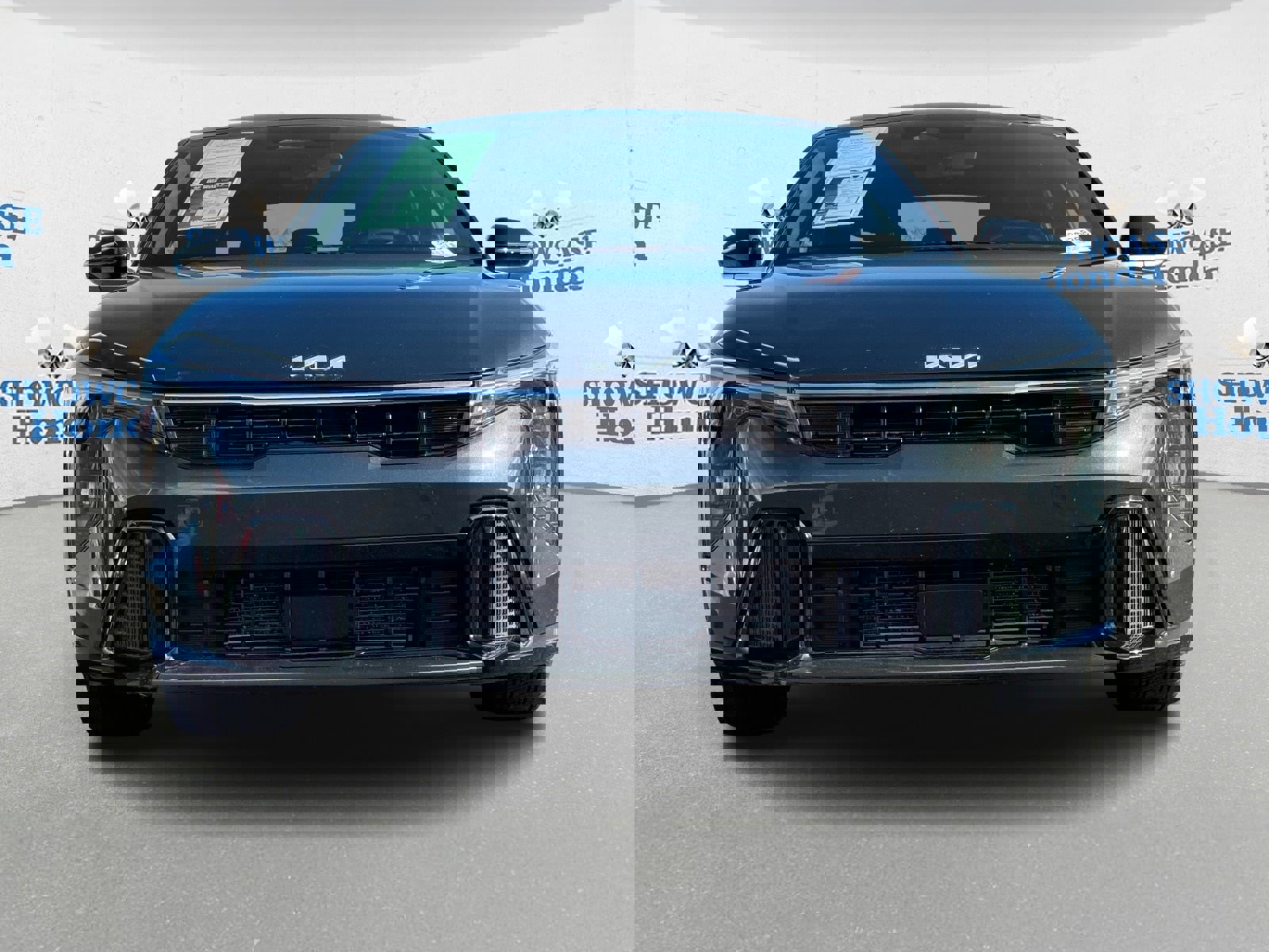 Used 2025 Kia K4 GT-Line w/ GT-Line Premium Package image 6