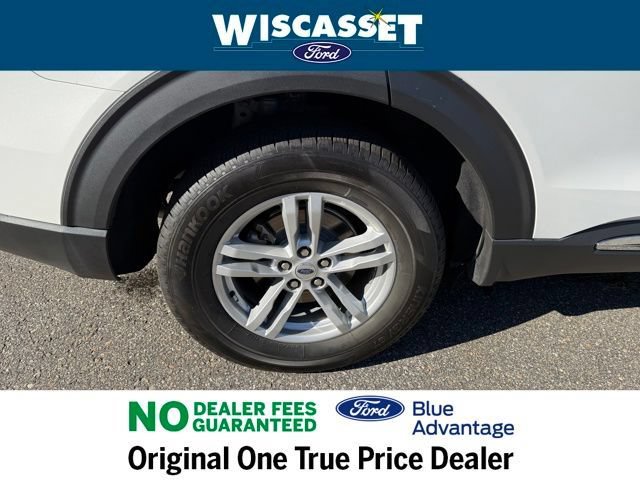 Certified 2022 Ford Explorer XLT w/ Equipment Group 202A AWD/4WD image 35