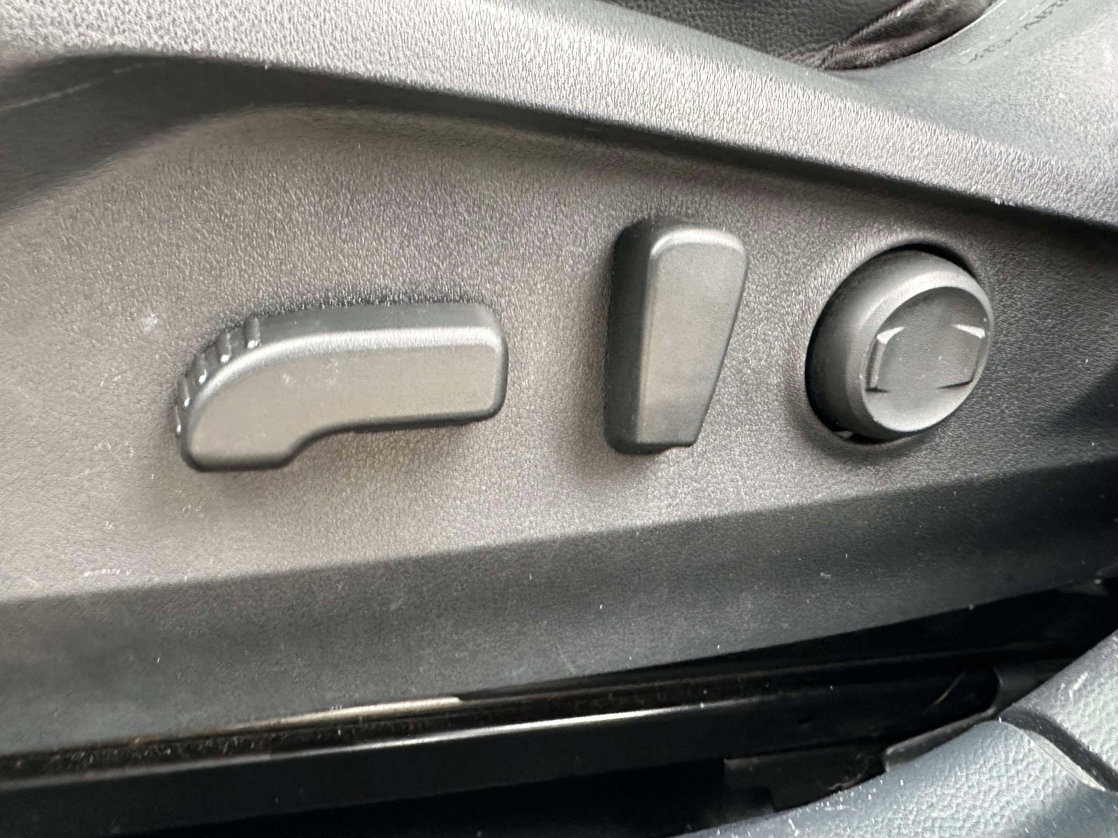 Used 2020 Subaru Outback Onyx Edition XT image 13