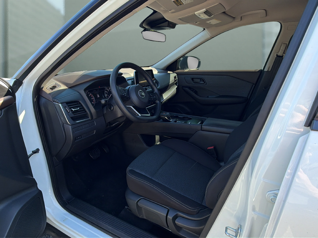 Used 2021 Nissan Rogue S FWD image 9