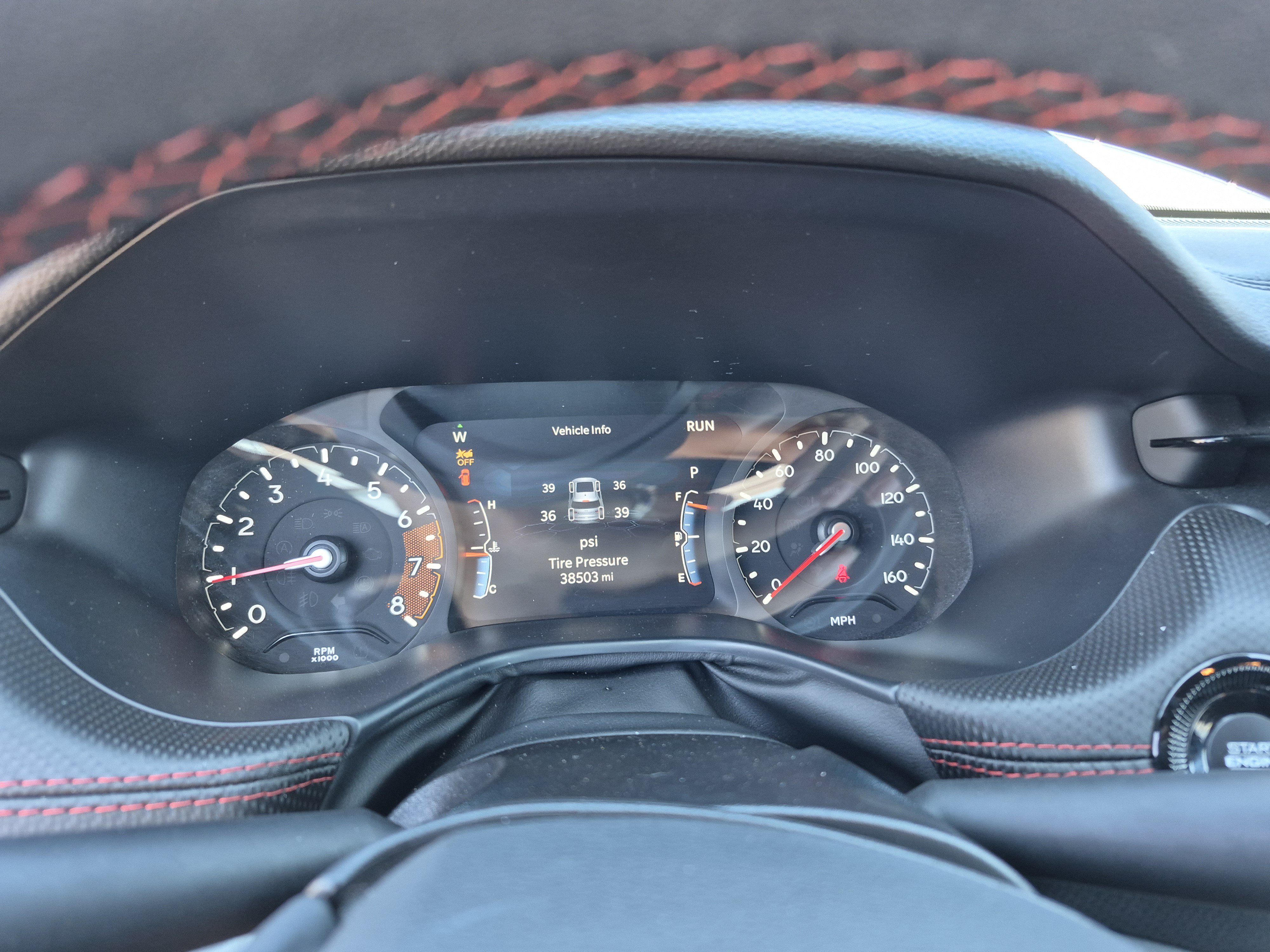 Used 2025 Jeep Compass Trailhawk AWD/4WD image 10