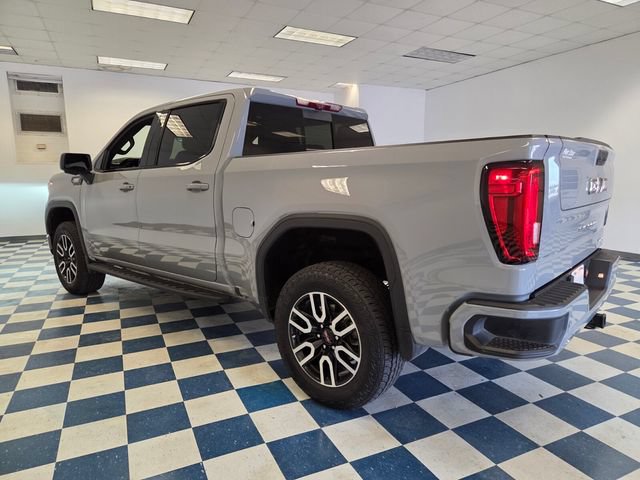 Used 2024 GMC Sierra 1500 AT4 w/ Technology Package AWD/4WD image 5