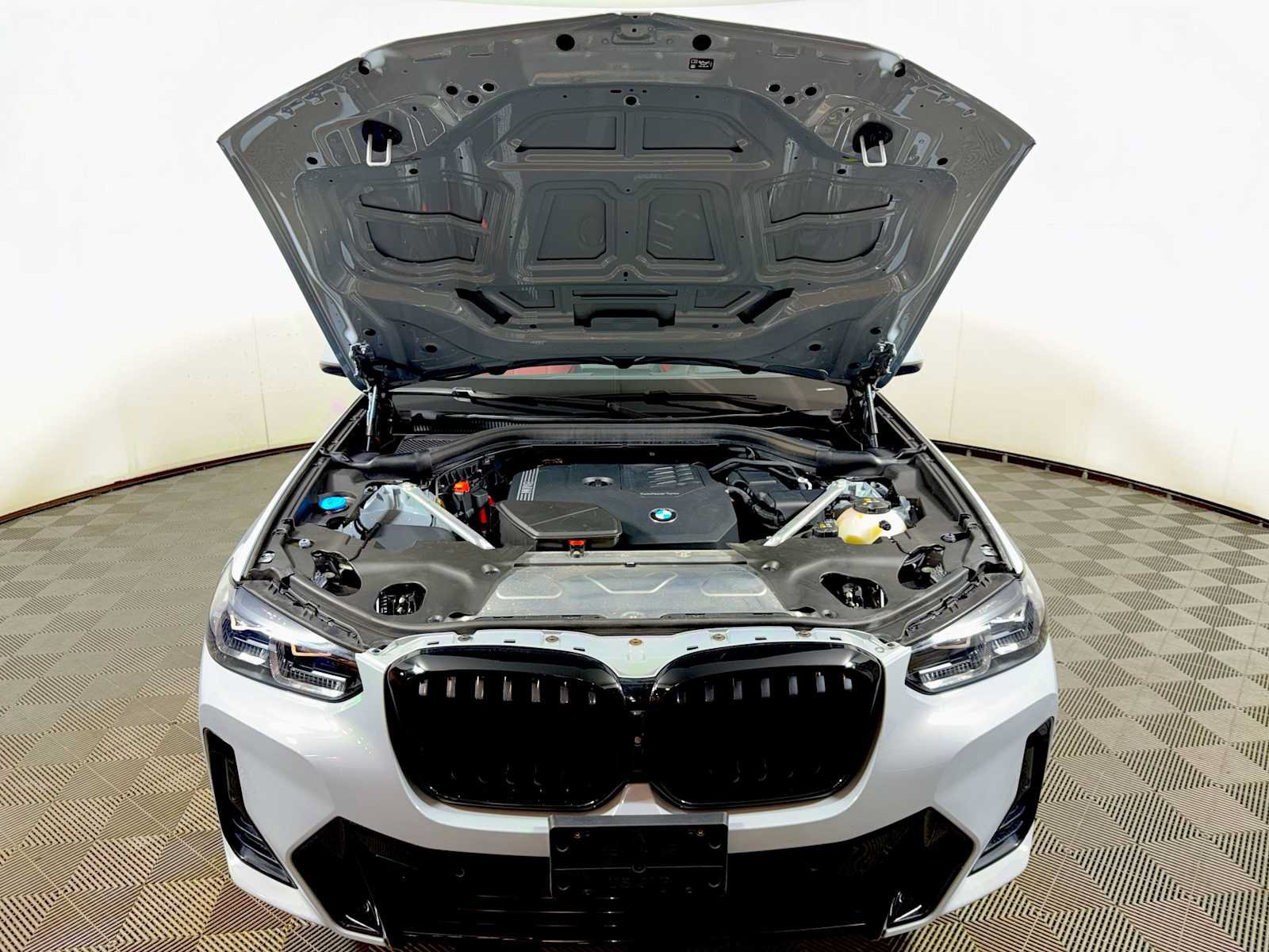 Used 2024 BMW X3 xDrive30i w/ M Sport Package AWD/4WD image 31
