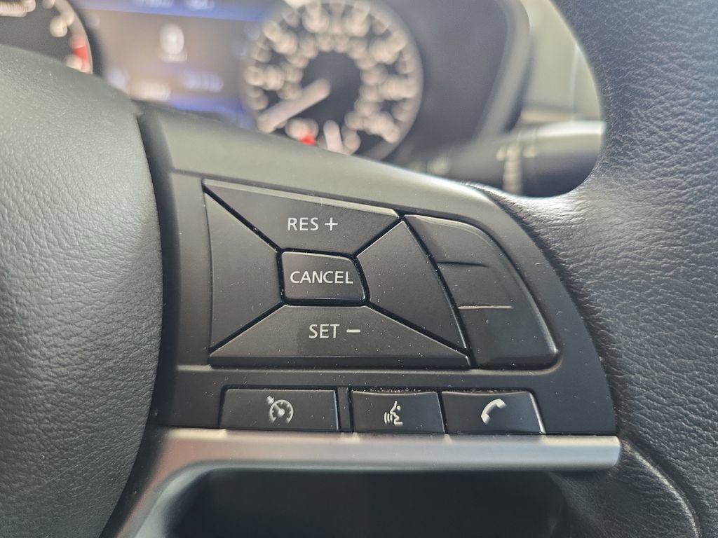 Used 2024 Nissan Altima 2.5 SV FWD image 23