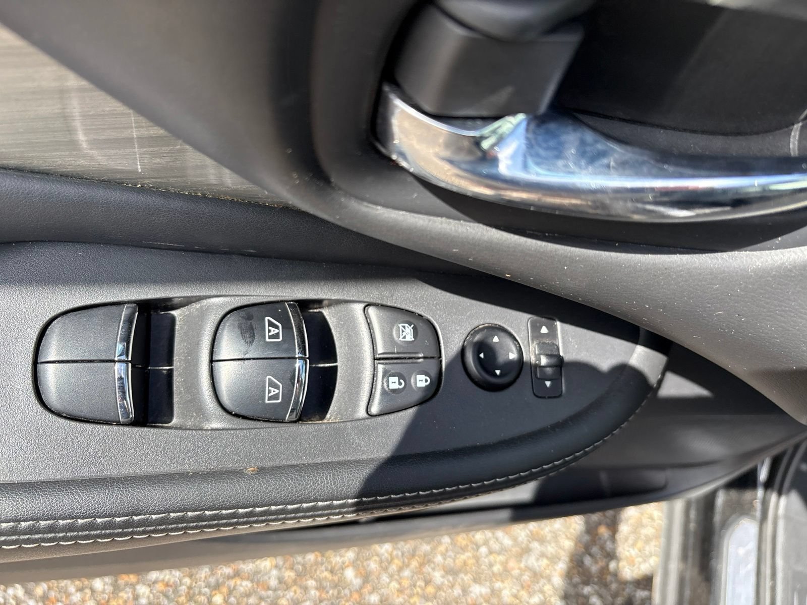 Used 2017 Nissan Murano SL w/ SL Technology Package FWD image 10