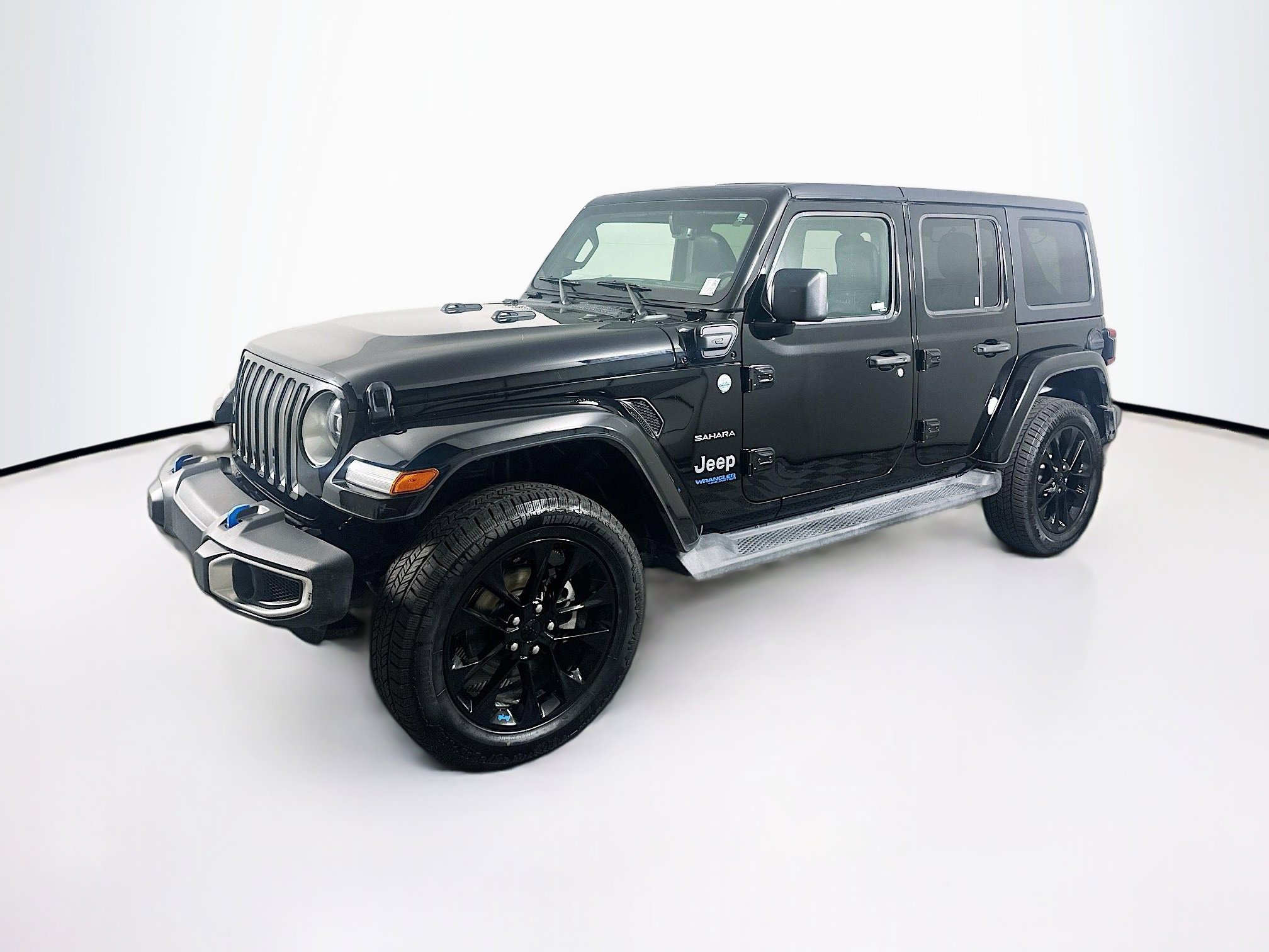 Used 2022 Jeep Wrangler Sahara image 3