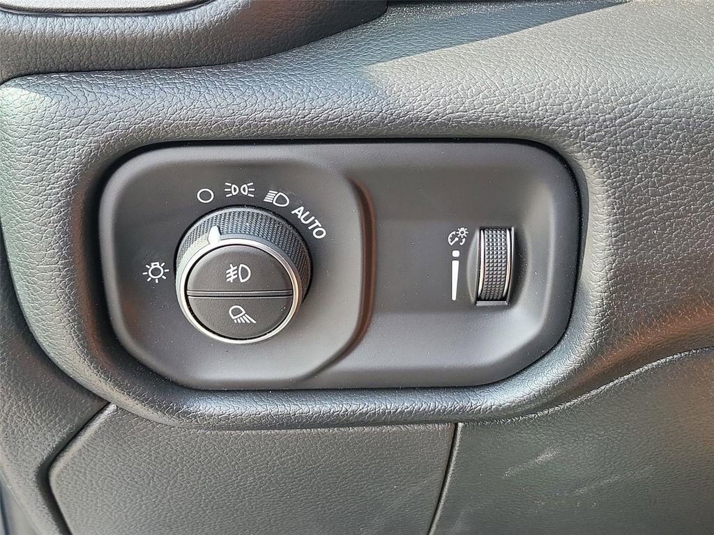 Used 2026 RAM 2500 Tradesman RWD image 10