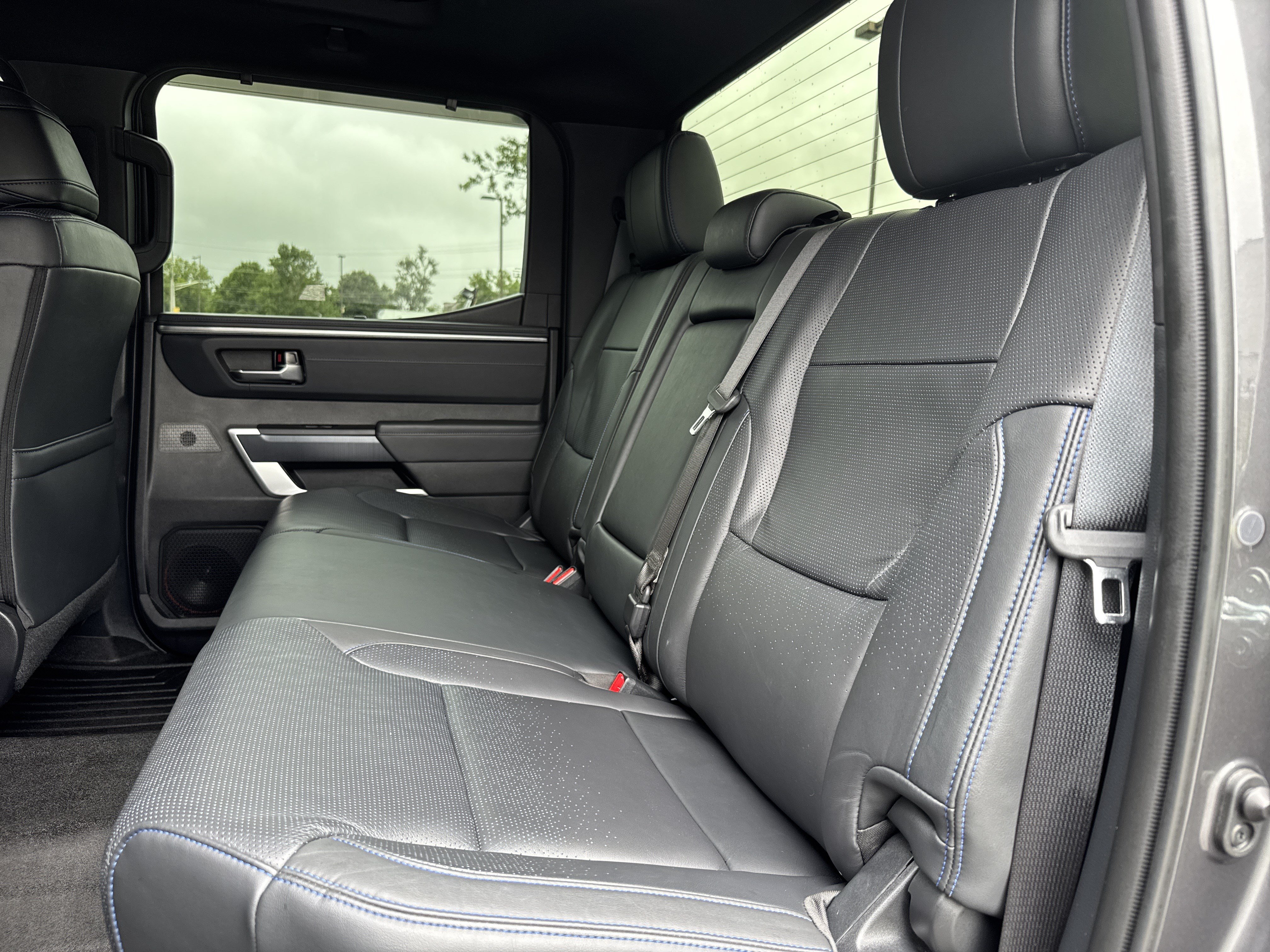 Used 2024 Toyota Tundra Platinum AWD/4WD image 32