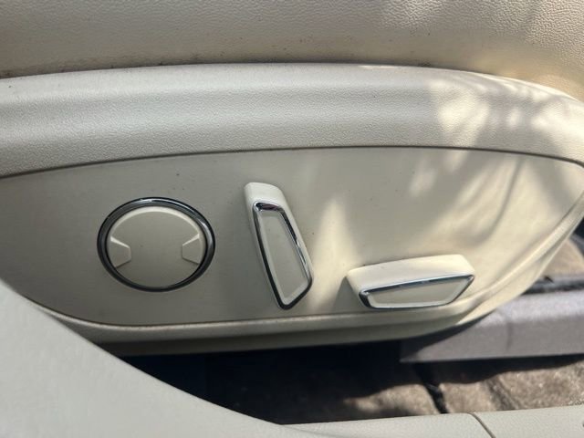 Used 2015 Lincoln MKZ AWD w/ Equipment Group 101A Select image 33