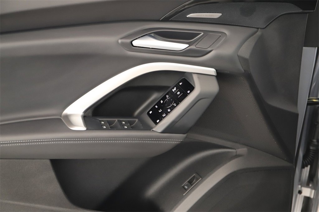 New 2025 Audi Q5 Premium Plus image 22