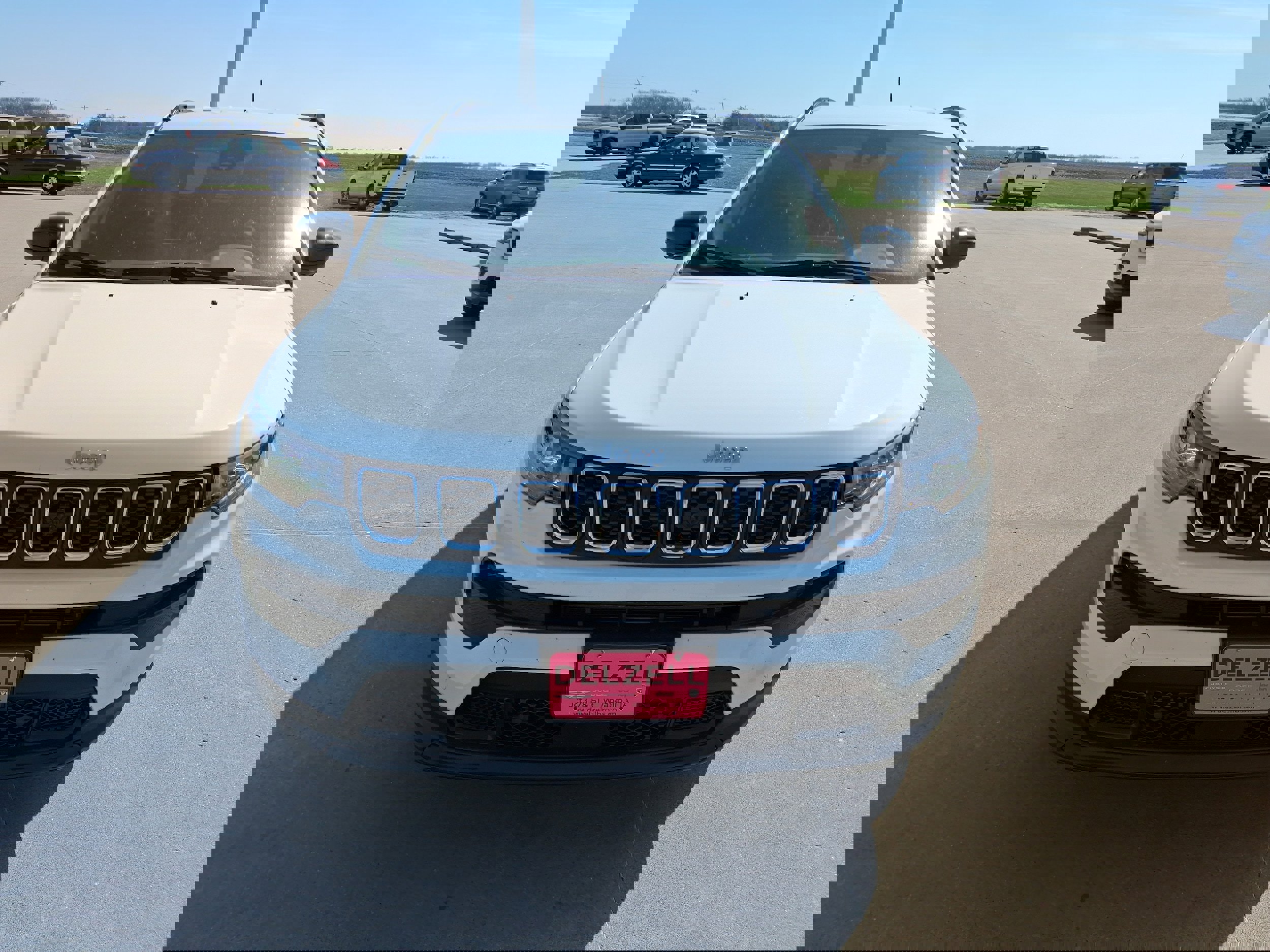 Used 2024 Jeep Compass Latitude image 8