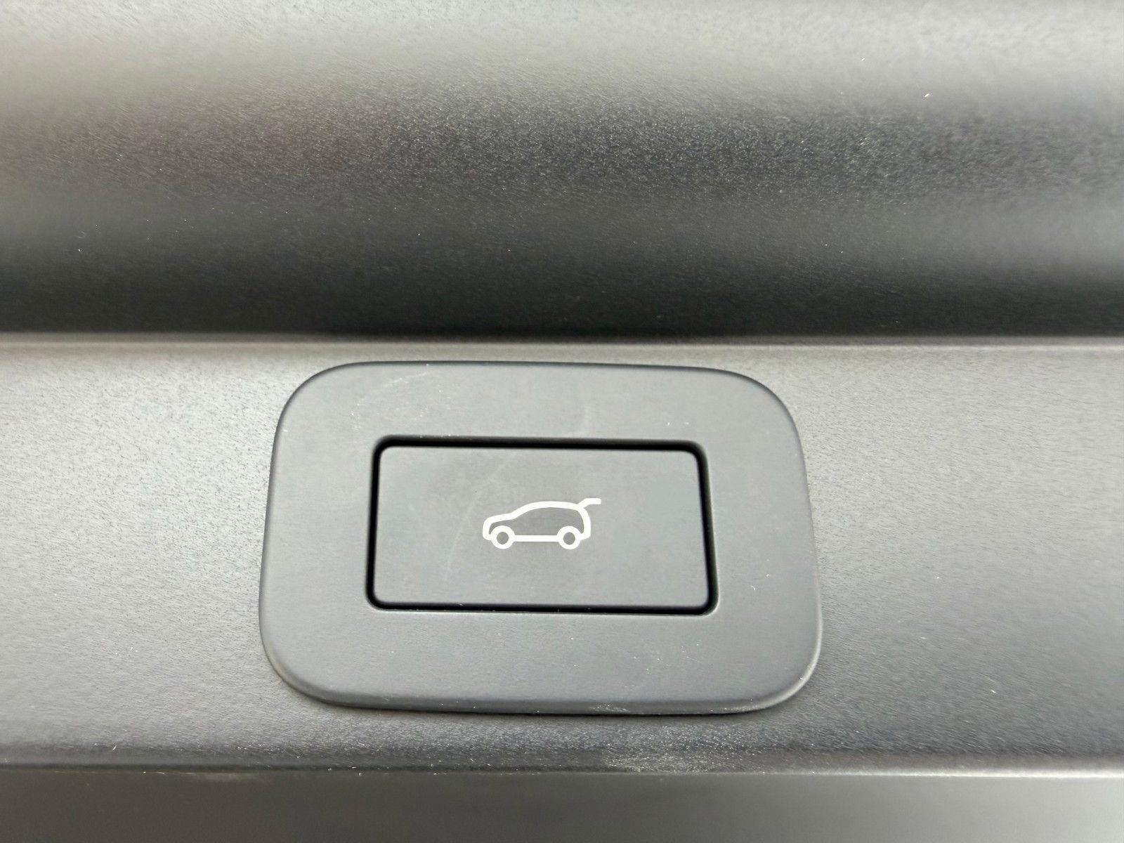 Used 2024 Land Rover Range Rover SE image 33