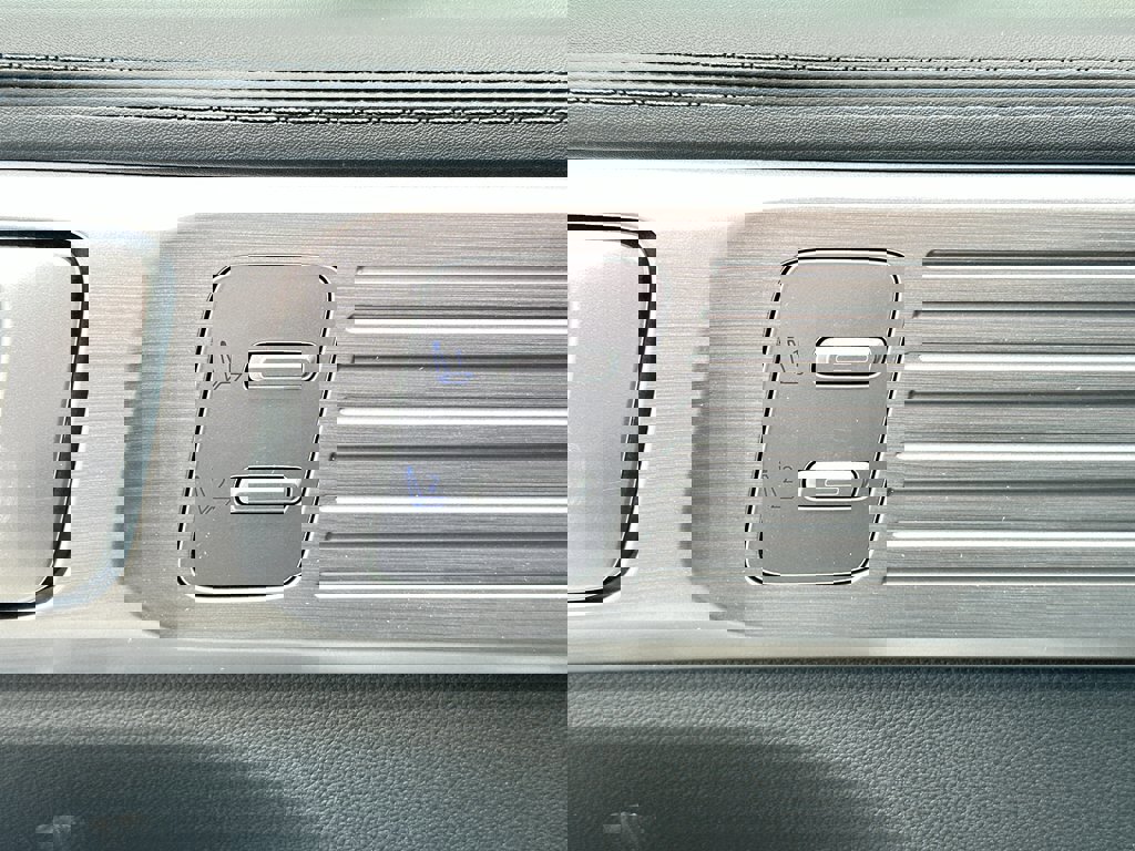 New 2025 Hyundai Santa Fe Limited image 12