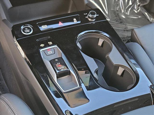 New 2025 Audi Q6 e-tron Premium Plus image 12