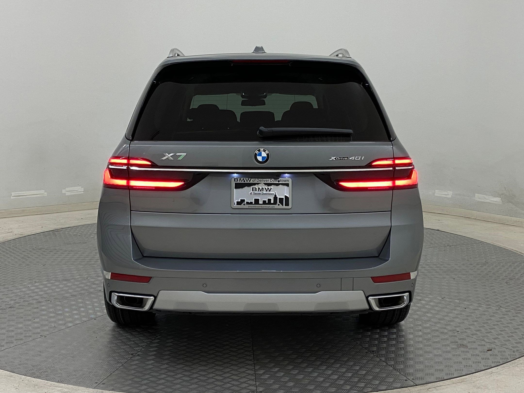 Used 2026 BMW X7 xDrive40i image 9
