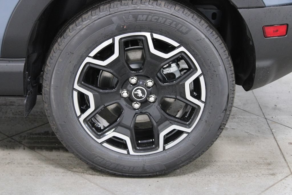 New 2026 Ford Bronco Sport Outer Banks AWD/4WD image 15