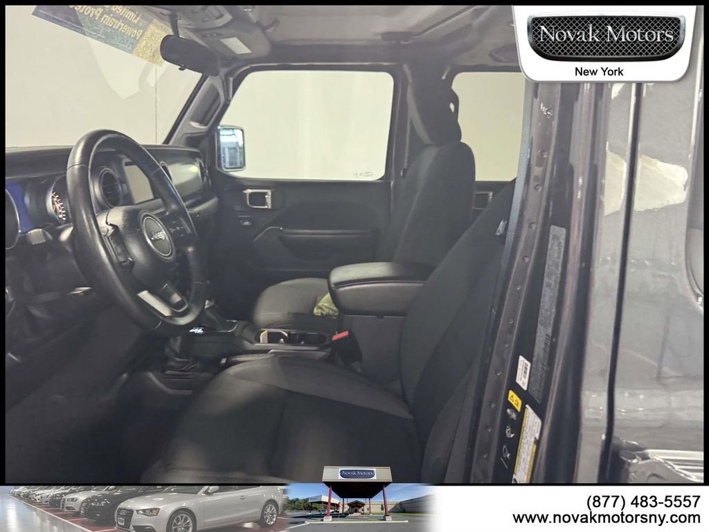 Used 2021 Jeep Gladiator Willys image 14