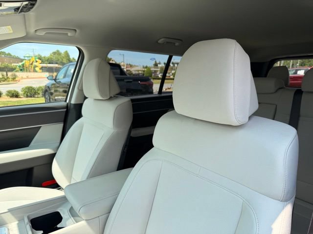 New 2027 Hyundai Santa Fe SE FWD image 23