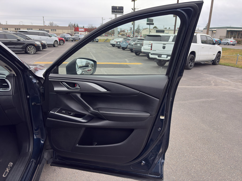 Used 2019 MAZDA CX-9 Touring image 19