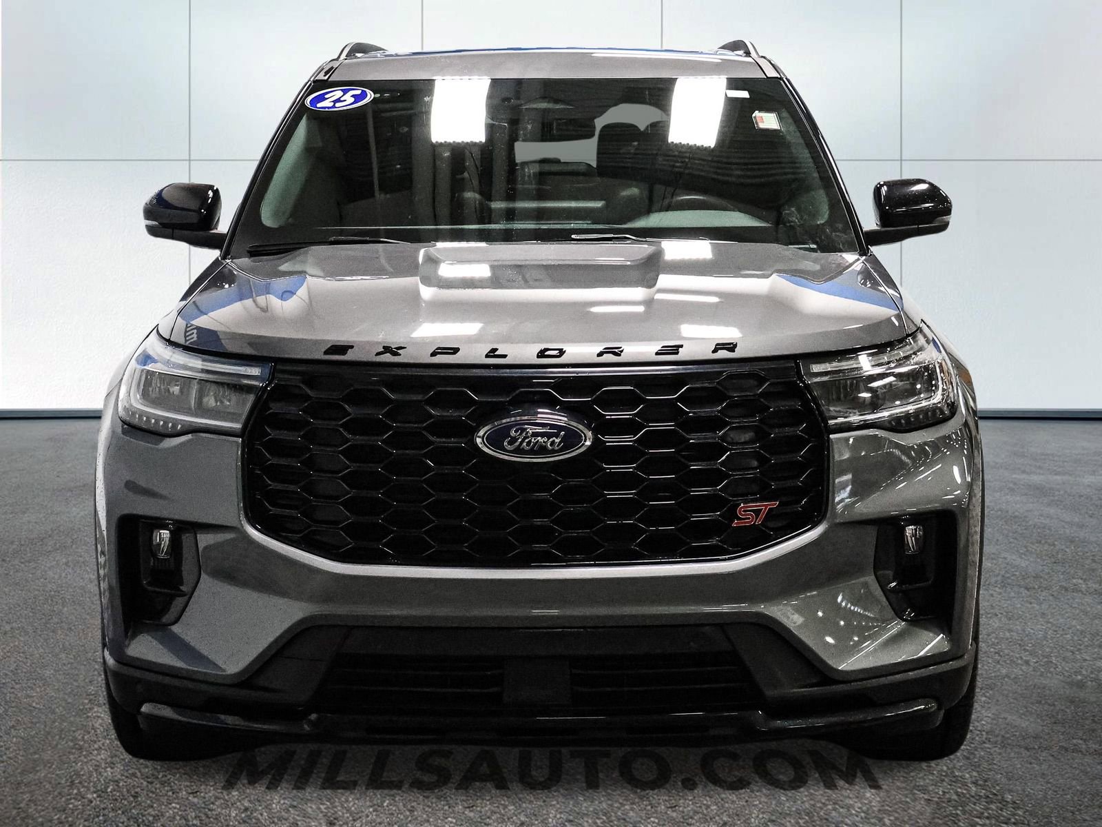 Certified 2025 Ford Explorer ST image 12