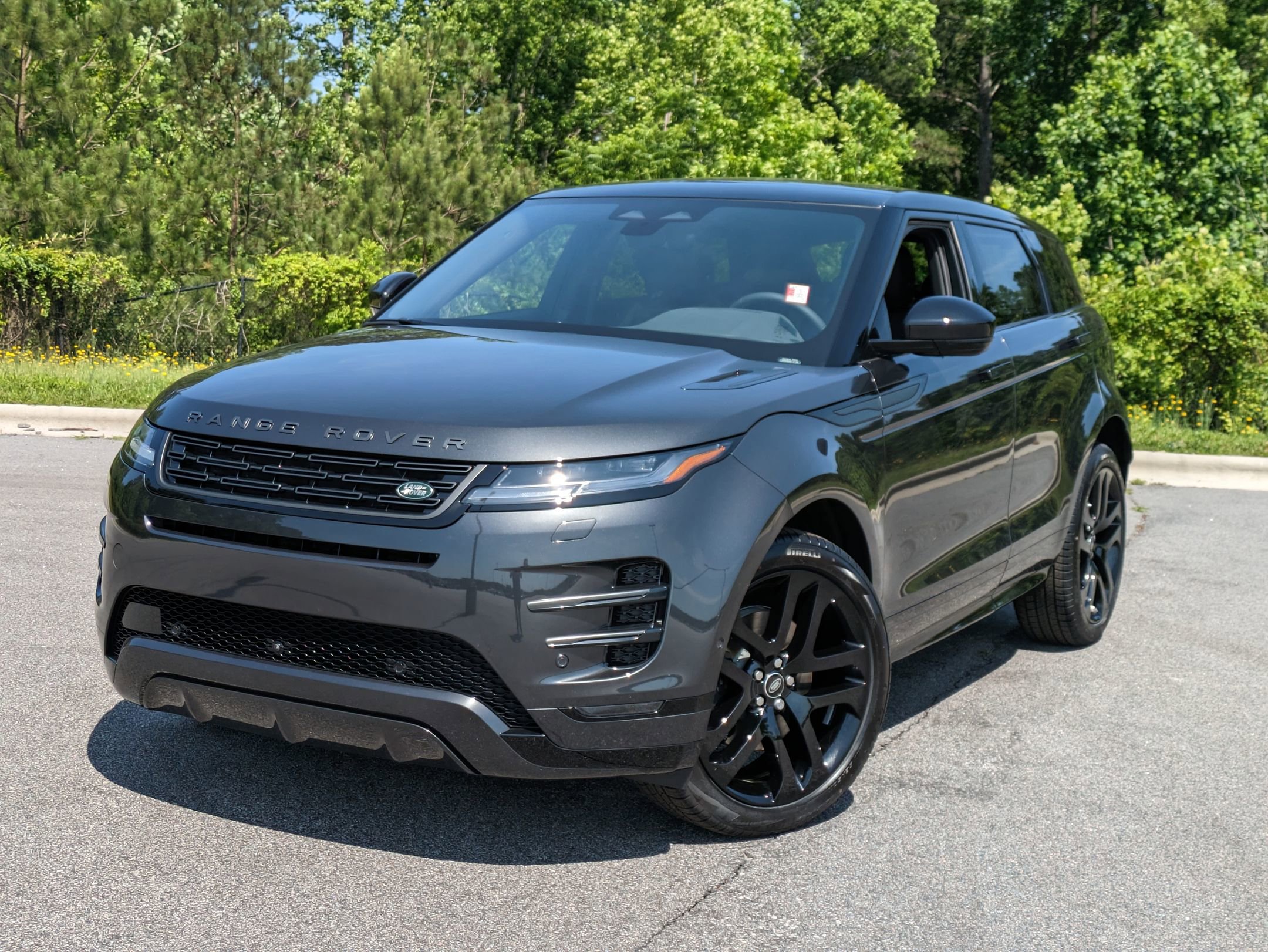 New 2026 Land Rover Range Rover Evoque Dynamic SE