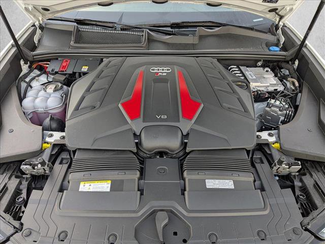 New 2025 Audi RS Q8 performance image 16