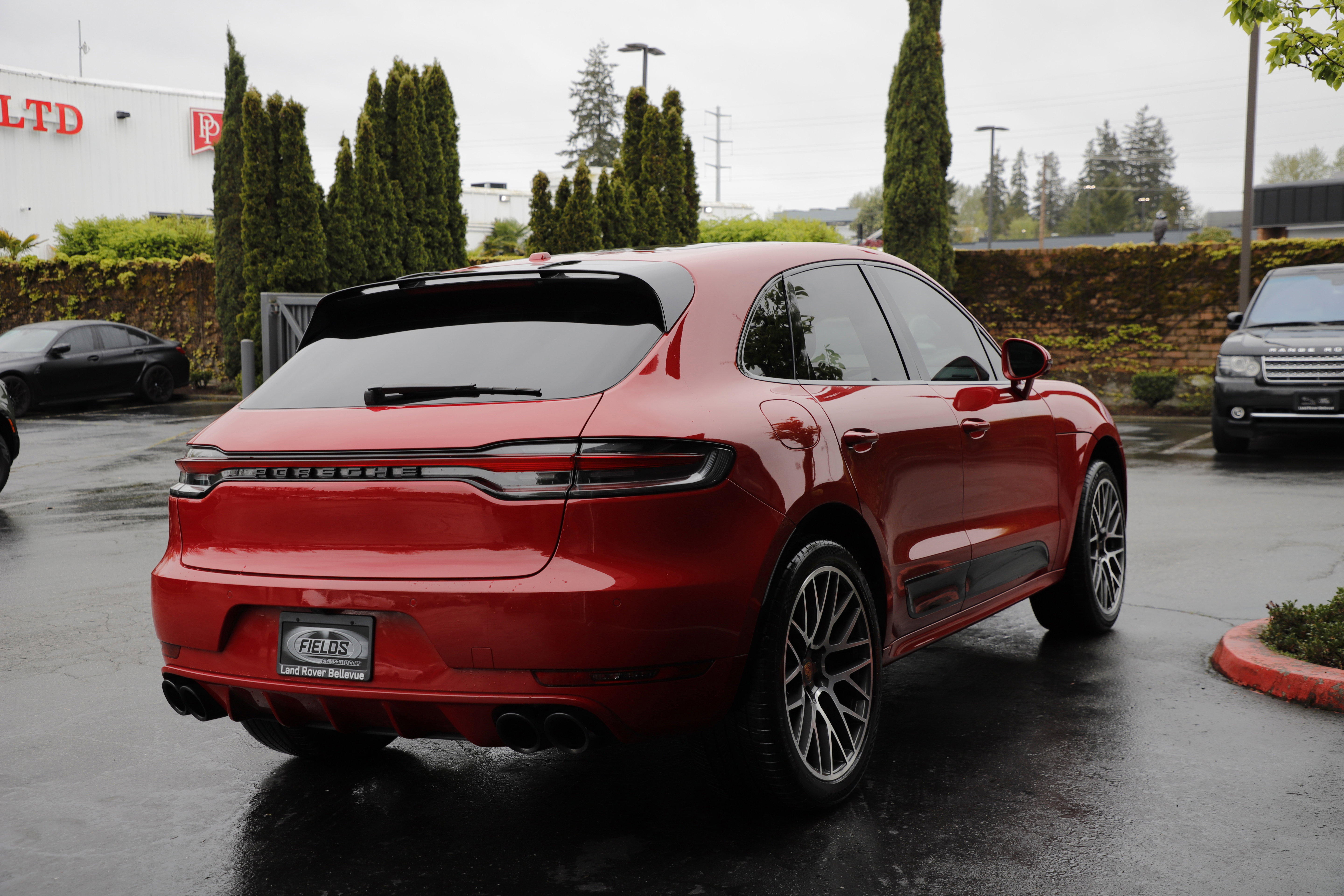 Used 2020 Porsche Macan Turbo image 10